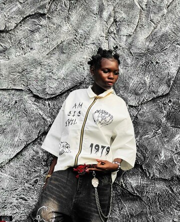 T279, 26 Onitsha South, Anambra, Nigeria